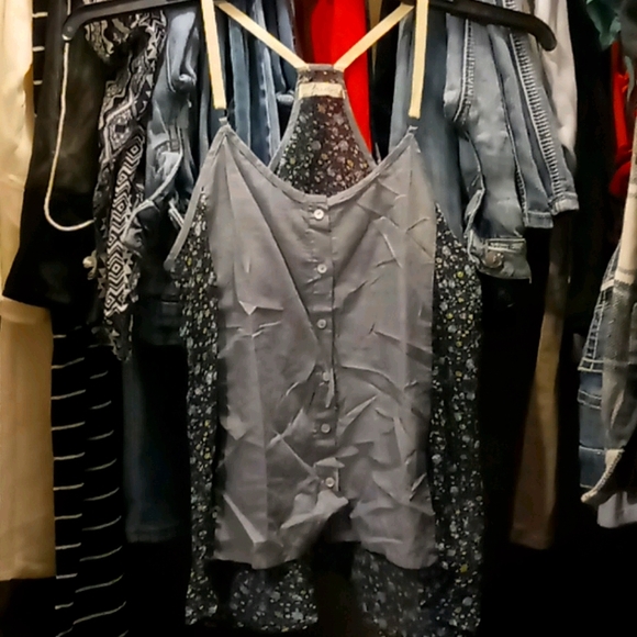 Tank top - Picture 1 of 2